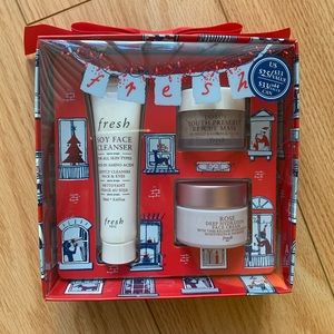 Fresh Darlings set- soy cleanser, mask and cream